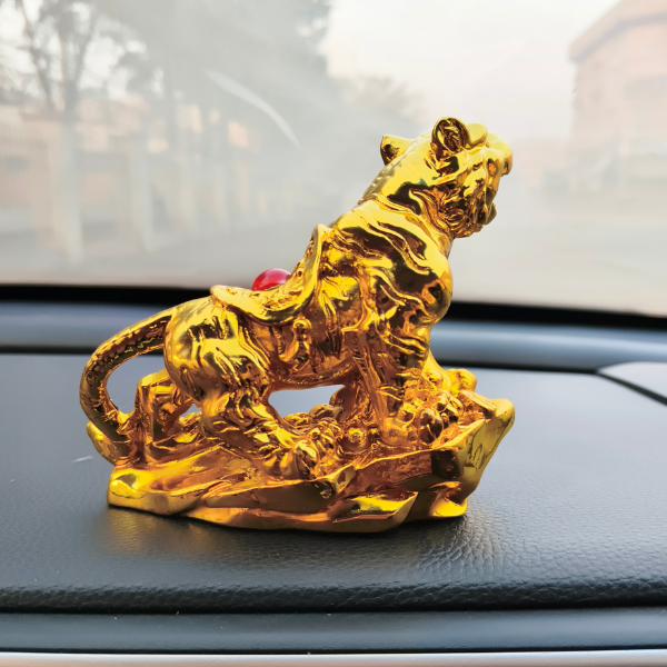 Lion Golden Sculpture Dashboard Decoration With Double Tape