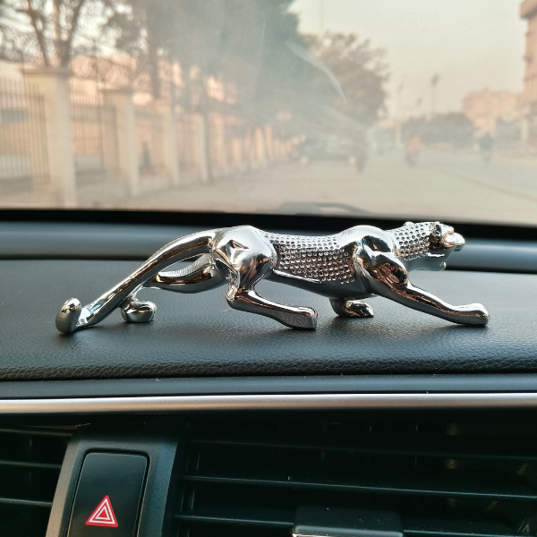Leopard Silver Sculpture Dashboard Decoration With Double Tape